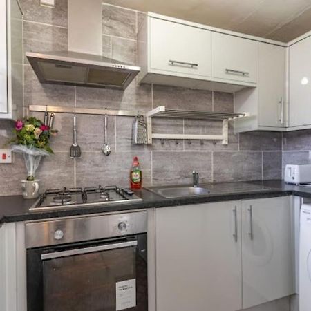ברמינגהאם Spacious Flat In West Midlands מראה חיצוני תמונה
